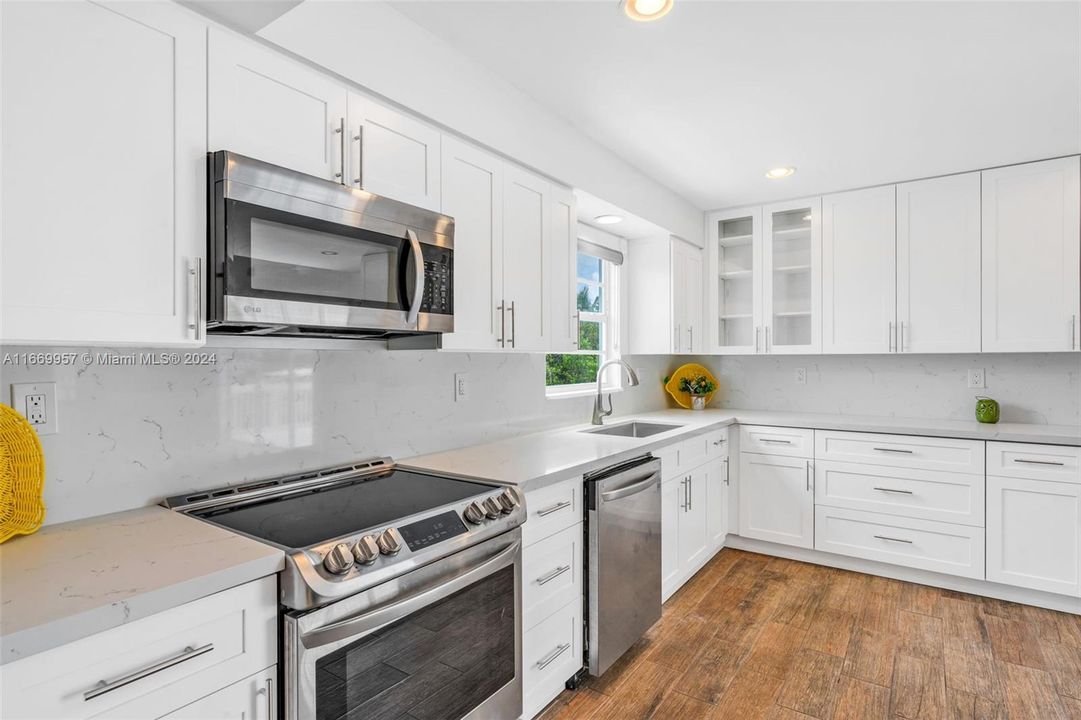 Recently Sold: $1,275,000 (3 beds, 2 baths, 1780 Square Feet)