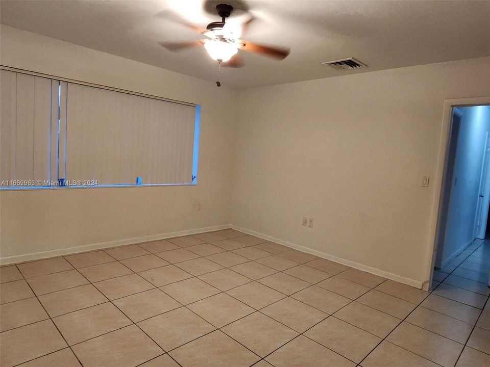 For Rent: $4,750 (4 beds, 2 baths, 2109 Square Feet)