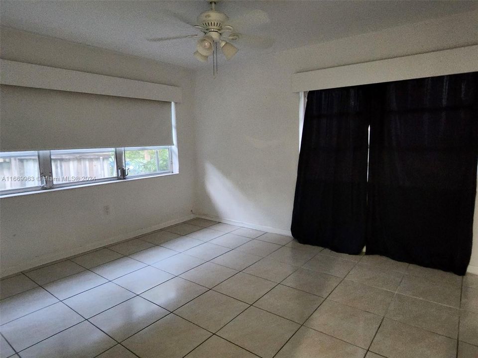 For Rent: $4,750 (4 beds, 2 baths, 2109 Square Feet)