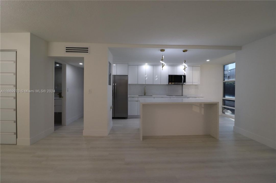 En Venta: $360,000 (1 camas, 1 baños, 725 Pies cuadrados)