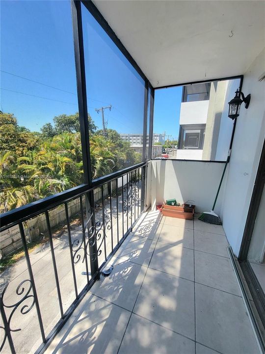 En Venta: $170,900 (1 camas, 1 baños, 765 Pies cuadrados)