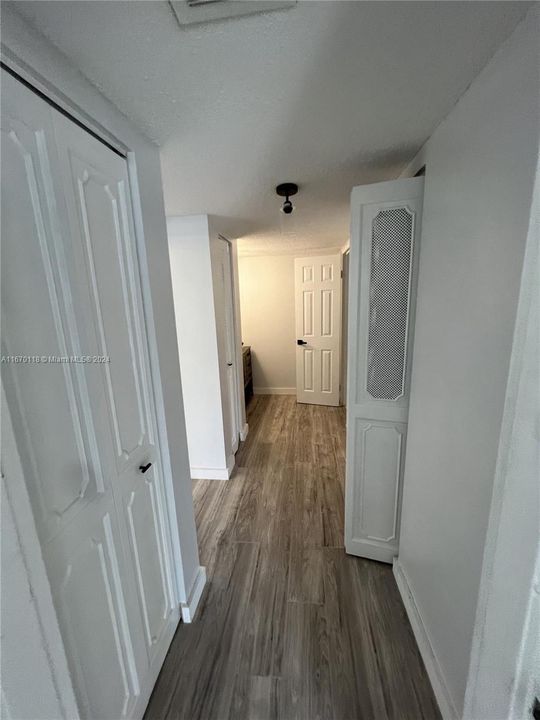 For Sale: $135,000 (1 beds, 1 baths, 850 Square Feet)