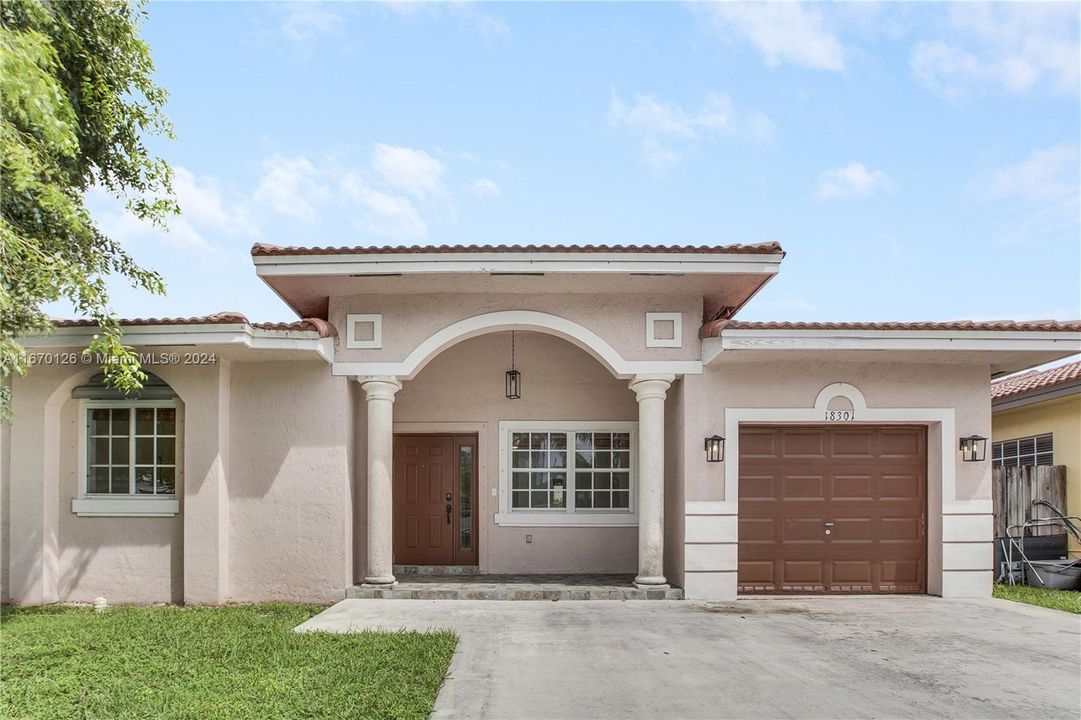 For Sale: $600,000 (3 beds, 2 baths, 1486 Square Feet)