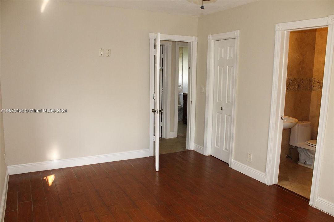 For Rent: $2,750 (3 beds, 2 baths, 1236 Square Feet)