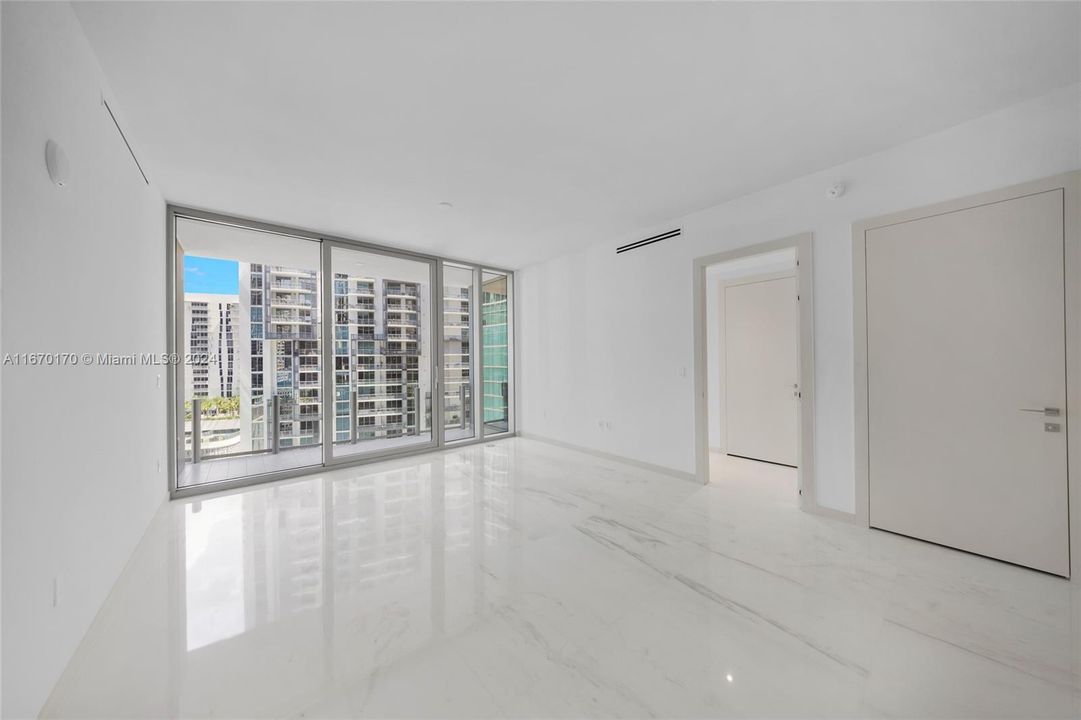 For Sale: $2,375,000 (2 beds, 2 baths, 1578 Square Feet)