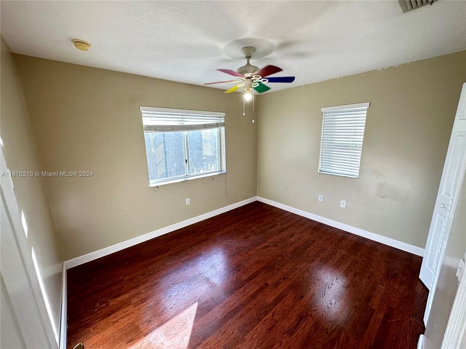 For Rent: $3,600 (3 beds, 2 baths, 1774 Square Feet)