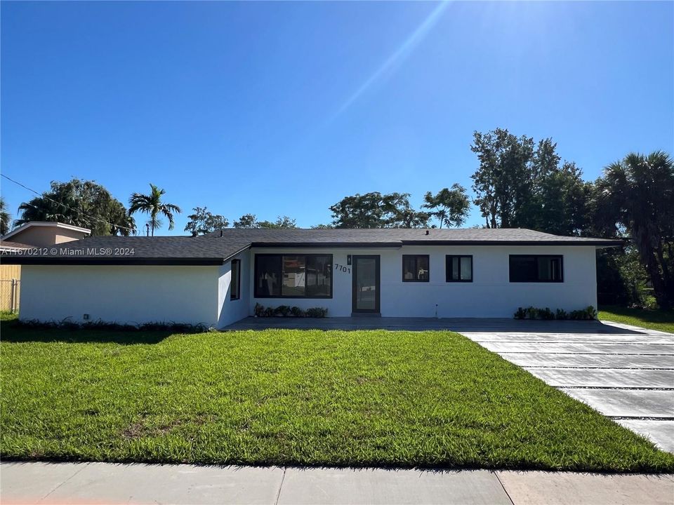 For Sale: $985,000 (3 beds, 2 baths, 2109 Square Feet)