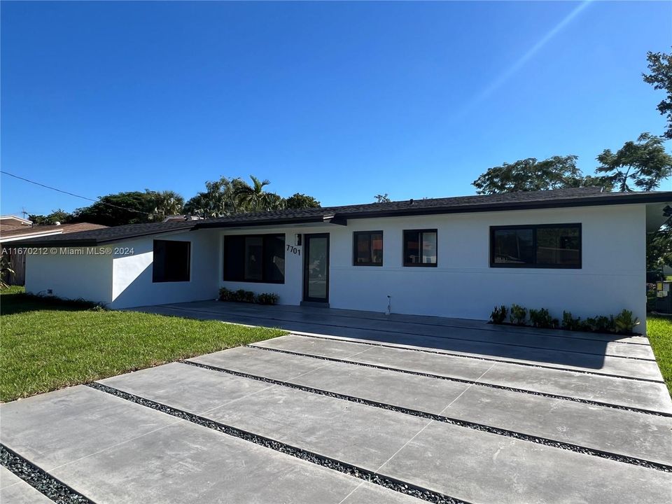 For Sale: $985,000 (3 beds, 2 baths, 2109 Square Feet)