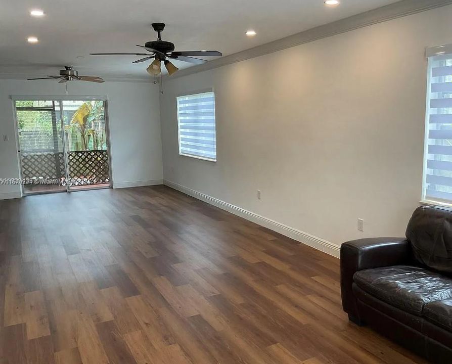 For Rent: $3,000 (3 beds, 2 baths, 1582 Square Feet)