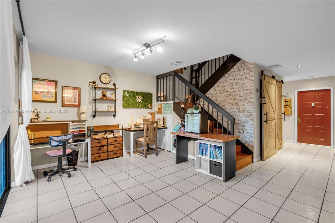 Family/Dining area