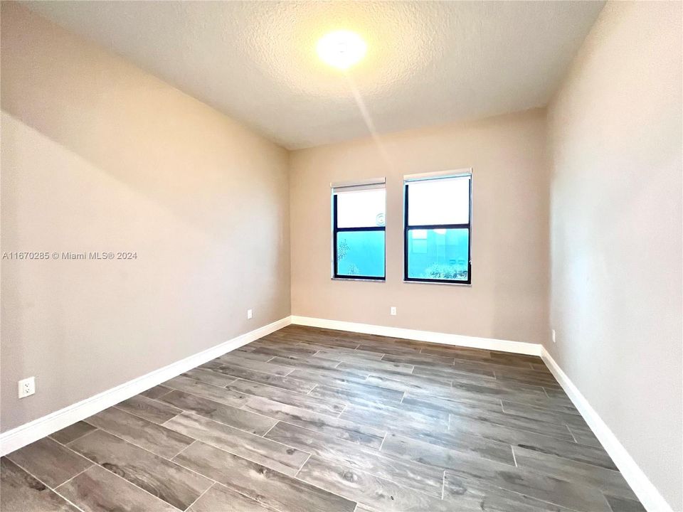 For Rent: $5,500 (3 beds, 2 baths, 2287 Square Feet)