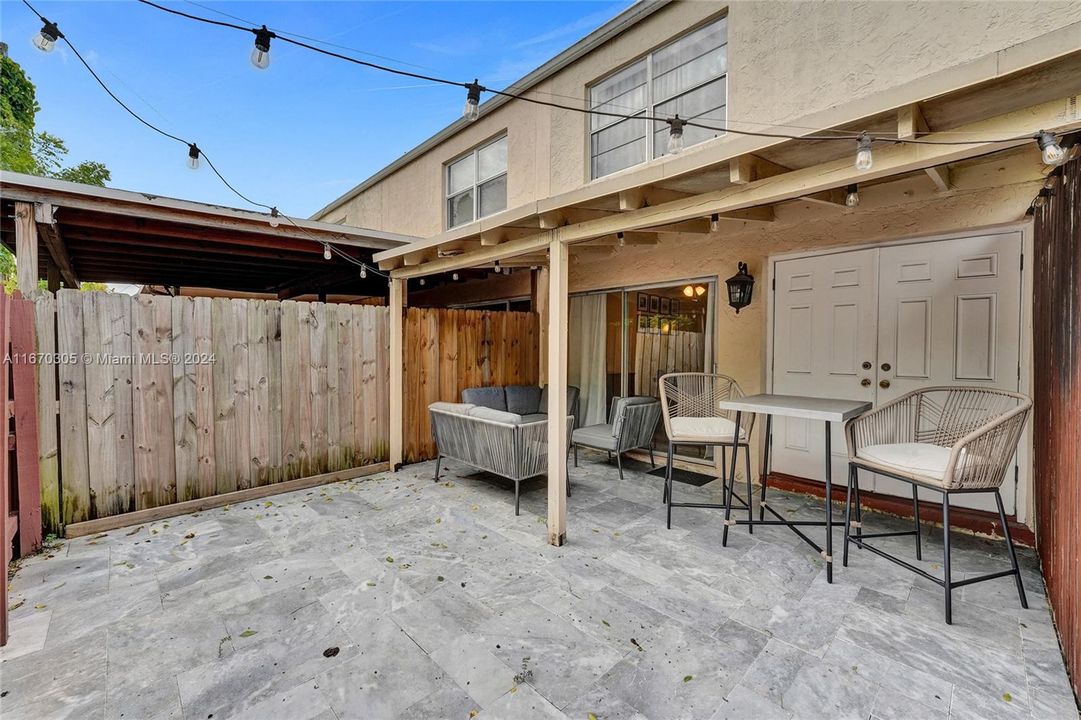 Oversized Fenced in Patio!