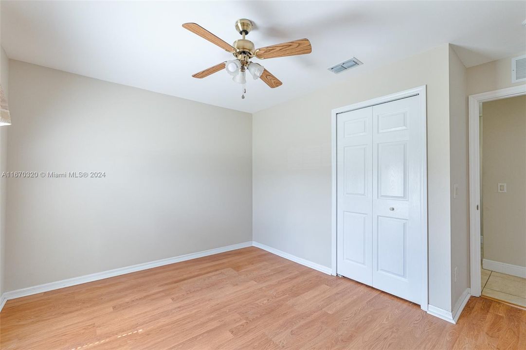 For Sale: $329,900 (3 beds, 2 baths, 1323 Square Feet)