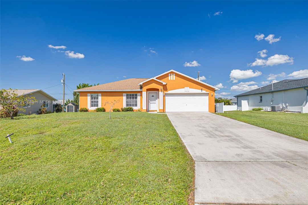 For Sale: $329,900 (3 beds, 2 baths, 1323 Square Feet)