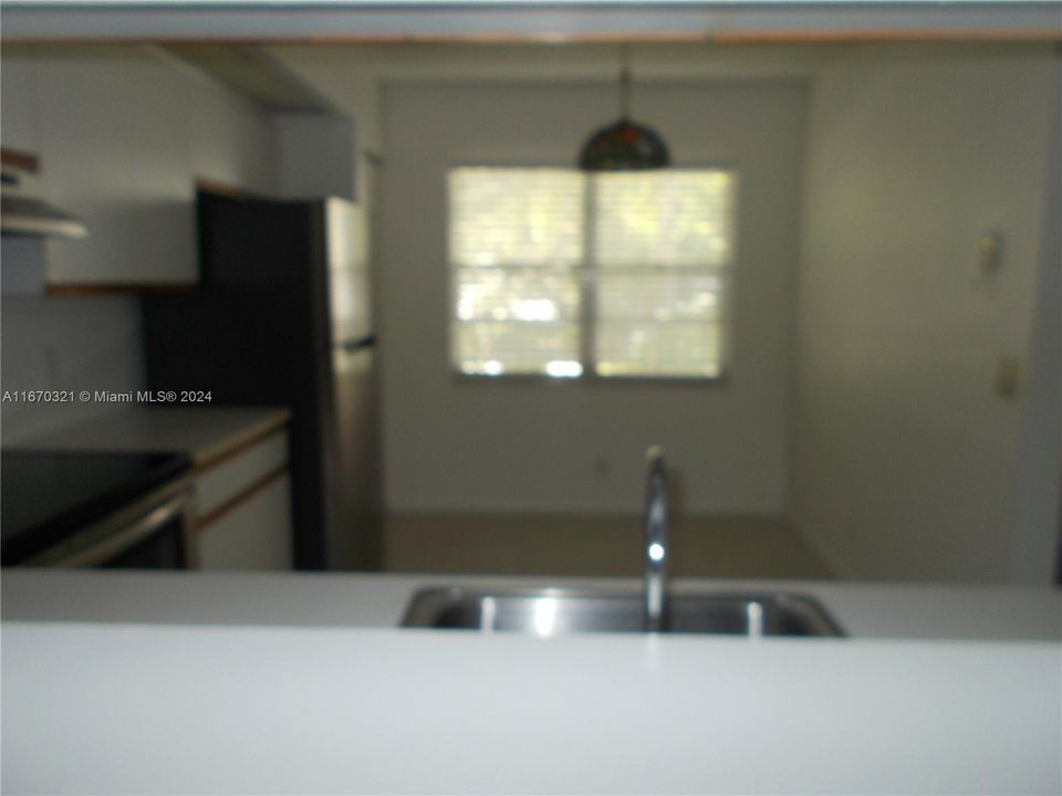 For Rent: $2,300 (2 beds, 2 baths, 1192 Square Feet)