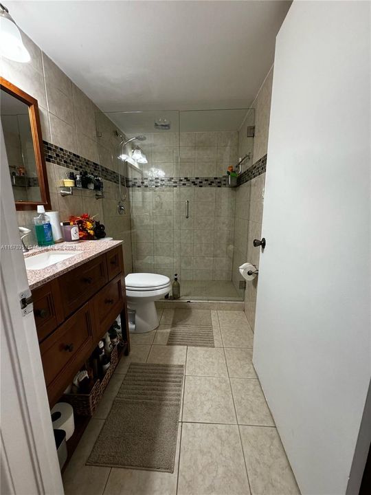 En Venta: $355,000 (3 camas, 2 baños, 1120 Pies cuadrados)