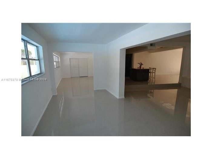 En Venta: $809,900 (3 camas, 2 baños, 2007 Pies cuadrados)