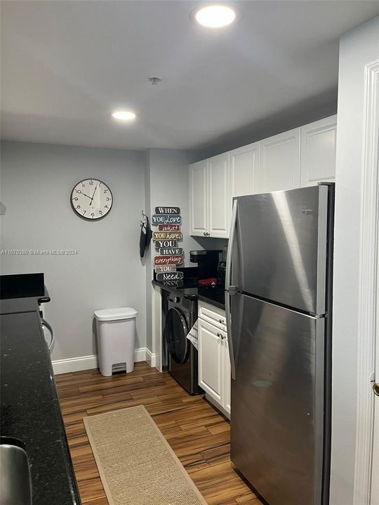 For Rent: $4,500 (3 beds, 2 baths, 1113 Square Feet)