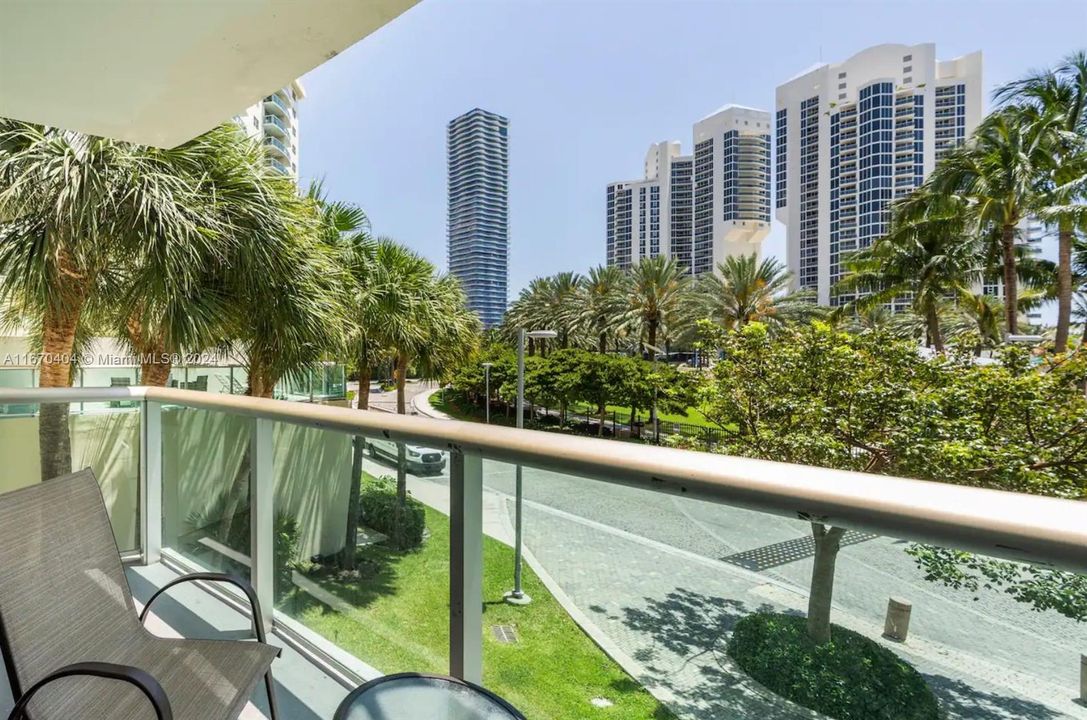 En Venta: $425,000 (1 camas, 1 baños, 1005 Pies cuadrados)