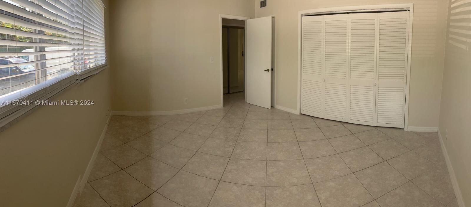 For Rent: $1,550 (1 beds, 1 baths, 640 Square Feet)