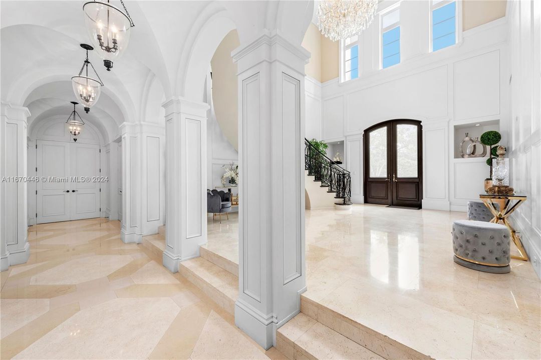 For Sale: $15,895,000 (8 beds, 8 baths, 11684 Square Feet)