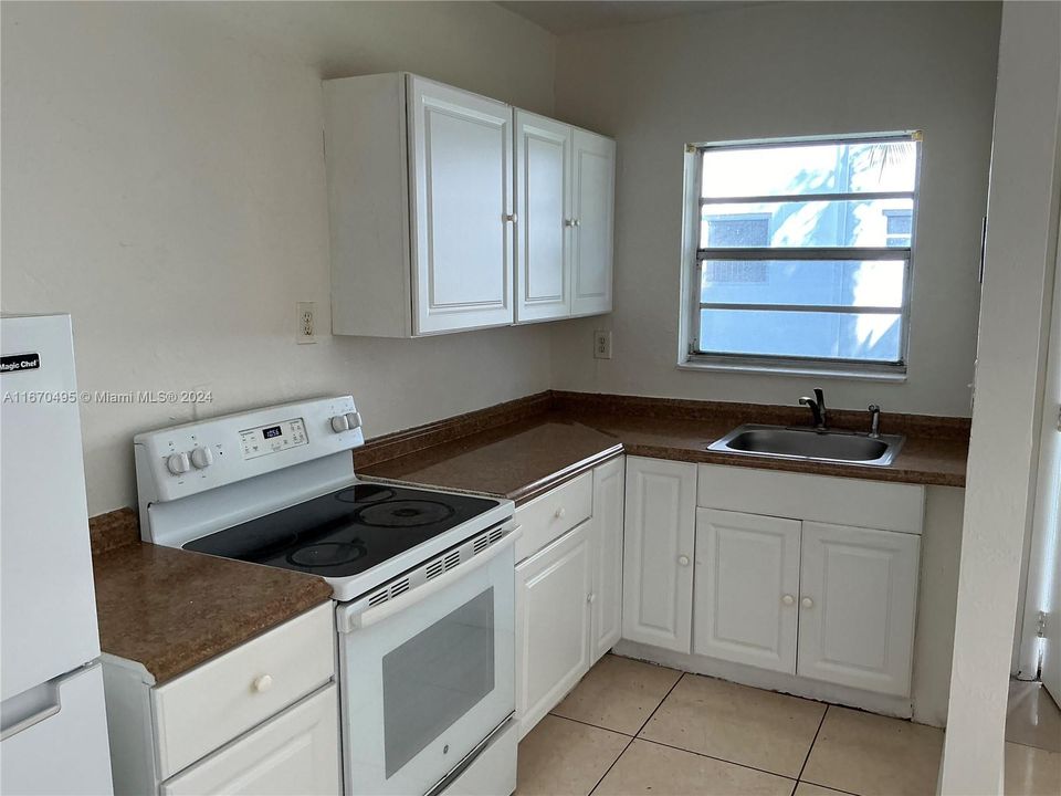 For Rent: $1,394 (1 beds, 1 baths, 2606 Square Feet)