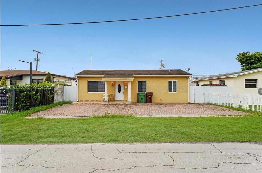 For Sale: $3,500,000 (3 beds, 1 baths, 0 Square Feet)