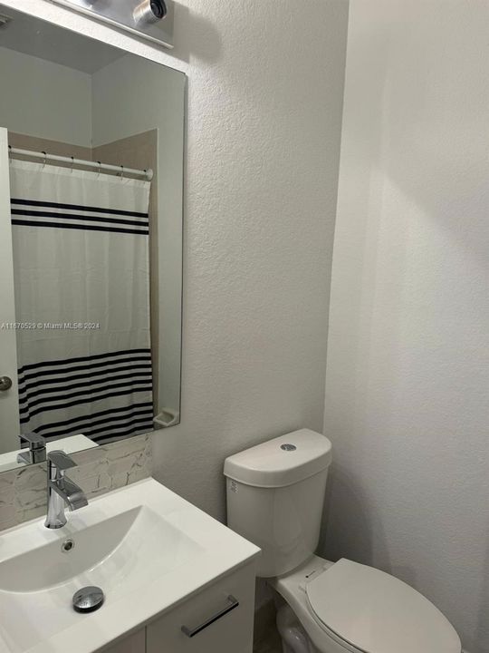 For Sale: $440,000 (2 beds, 2 baths, 1282 Square Feet)