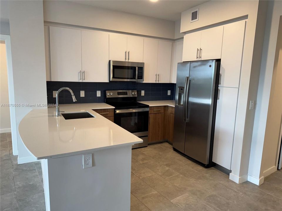 For Rent: $2,771 (2 beds, 2 baths, 1182 Square Feet)