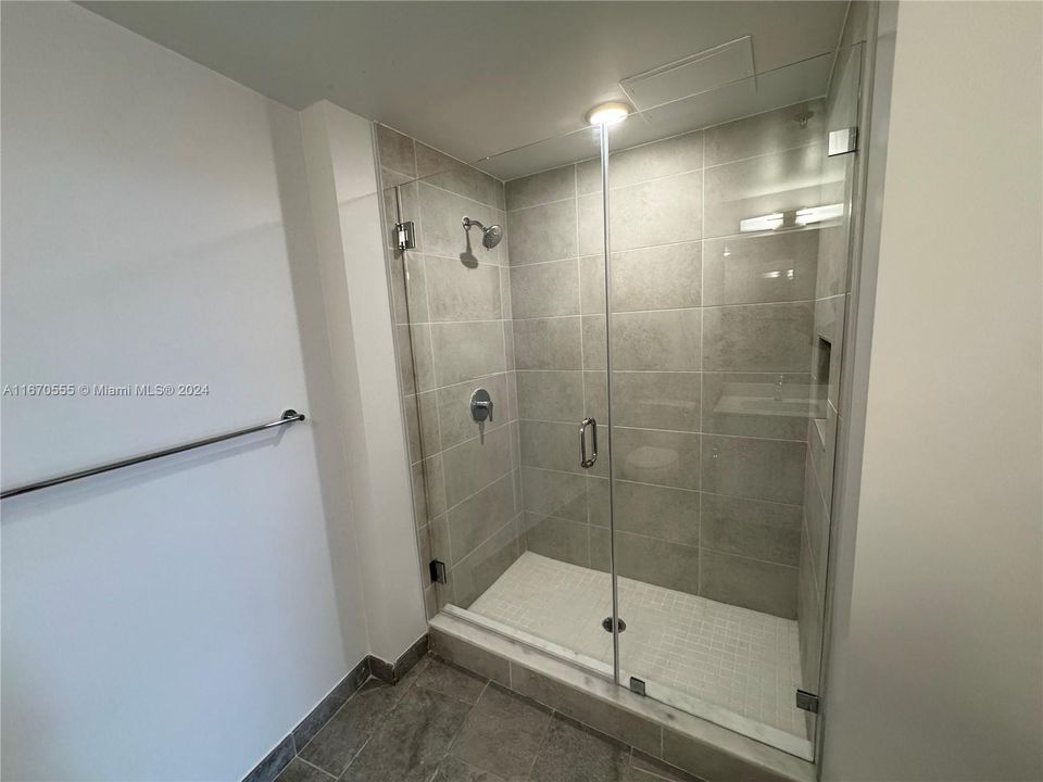 For Rent: $2,771 (2 beds, 2 baths, 1182 Square Feet)