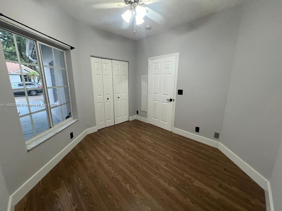 For Sale: $449,900 (3 beds, 2 baths, 1388 Square Feet)