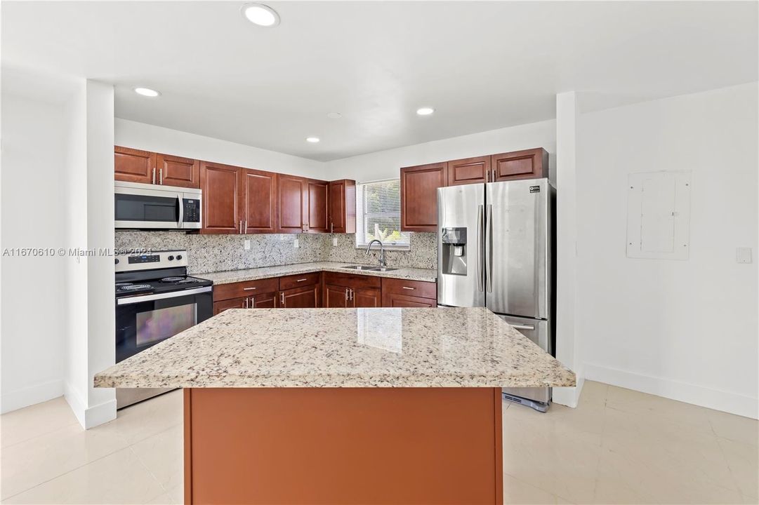 For Sale: $484,995 (3 beds, 2 baths, 1164 Square Feet)