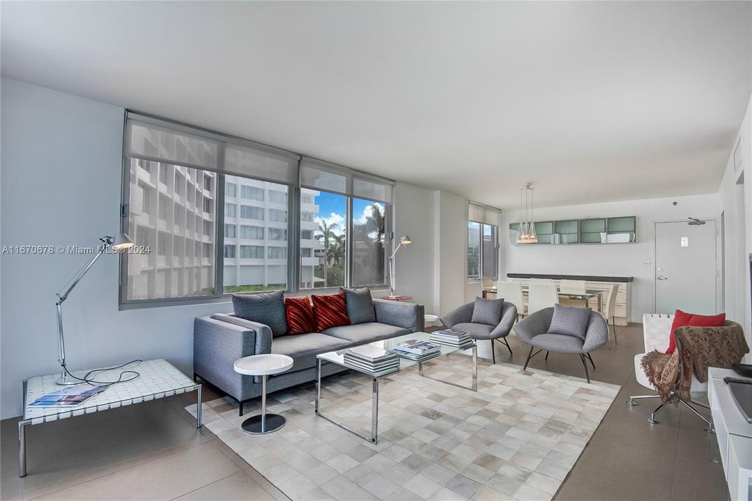 For Sale: $1,090,000 (2 beds, 2 baths, 1197 Square Feet)