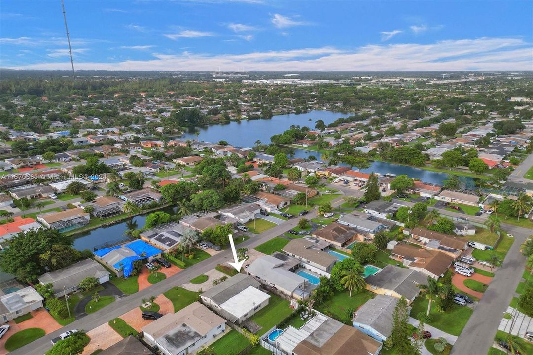 En Venta: $525,000 (3 camas, 2 baños, 1780 Pies cuadrados)