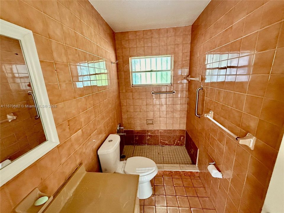 En Venta: $575,000 (3 camas, 2 baños, 1678 Pies cuadrados)