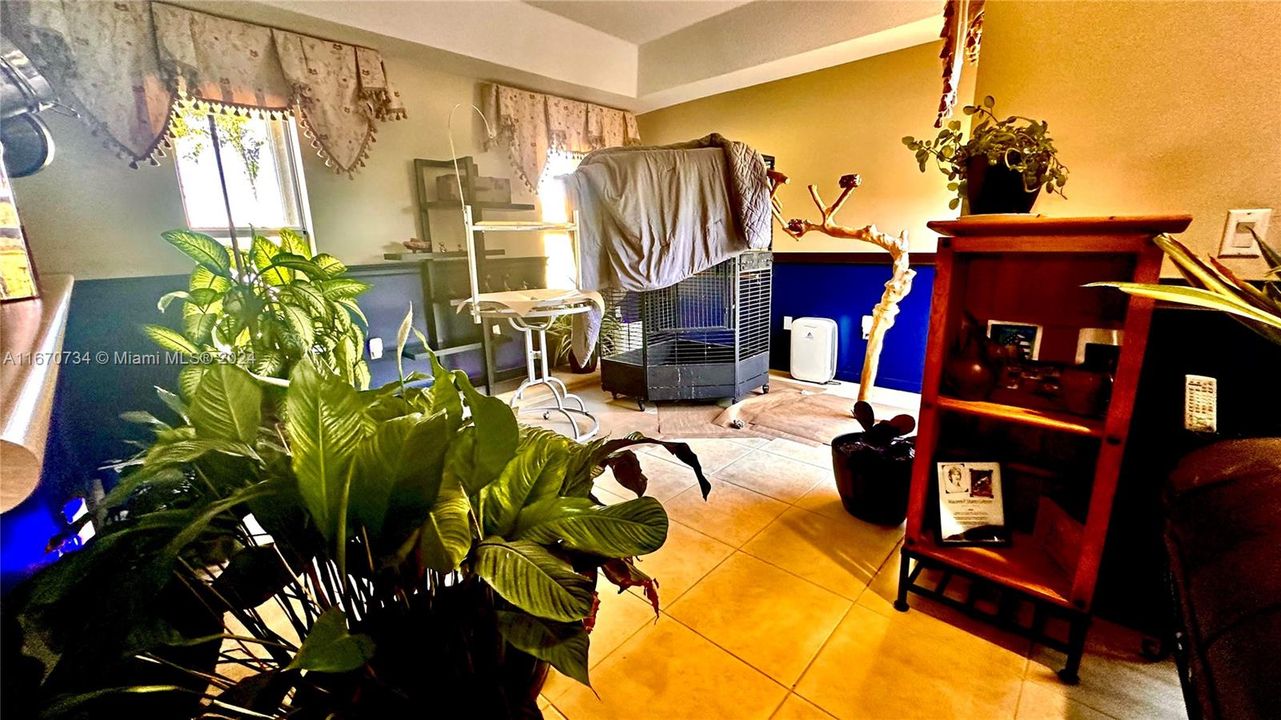 En Venta: $710,000 (3 camas, 2 baños, 1659 Pies cuadrados)