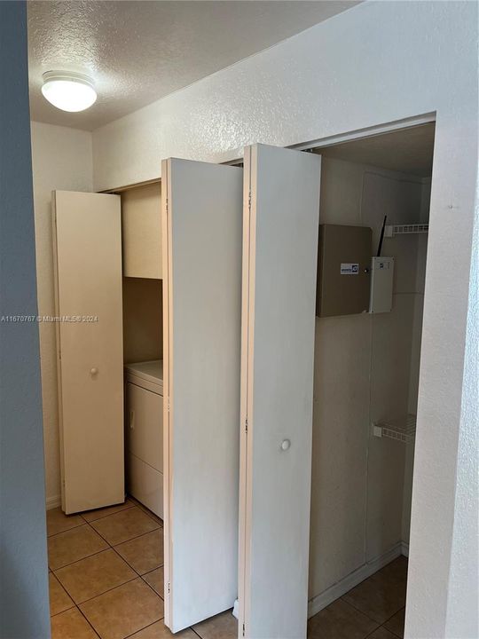 В аренду: $2,595 (3 спален, 2 ванн, 1440 Квадратных фут)