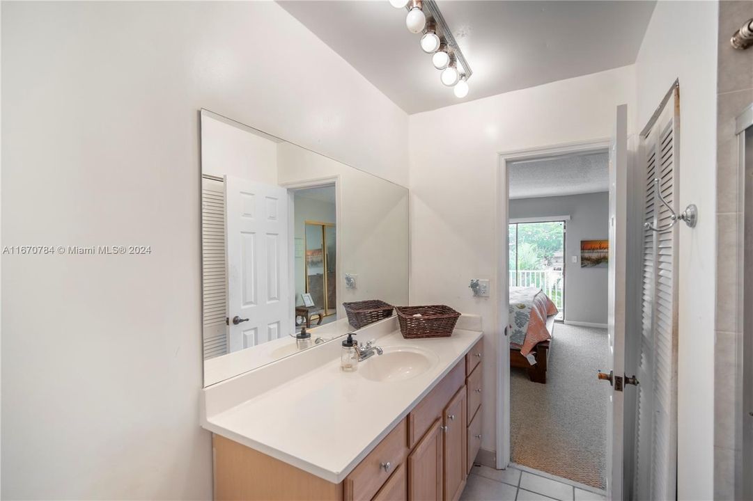 For Sale: $399,000 (2 beds, 2 baths, 1486 Square Feet)