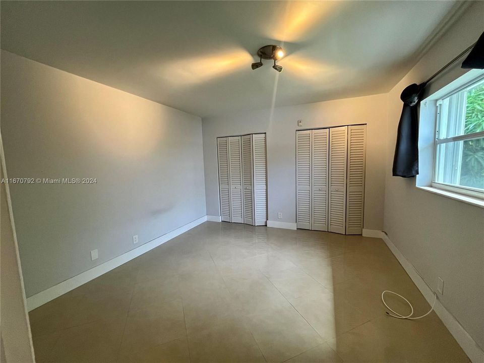 For Rent: $1,625 (1 beds, 1 baths, 548 Square Feet)