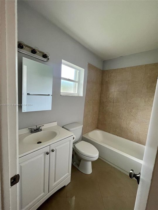 For Rent: $1,625 (1 beds, 1 baths, 548 Square Feet)