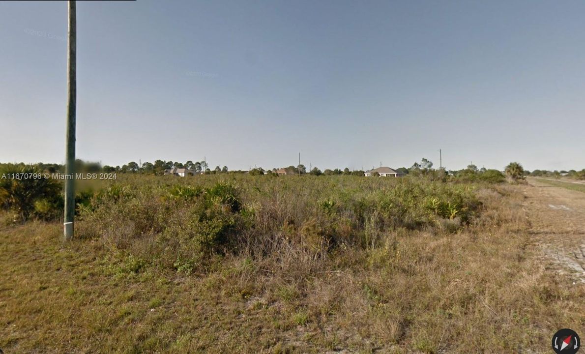 En Venta: $35,000 (0.25 acres)