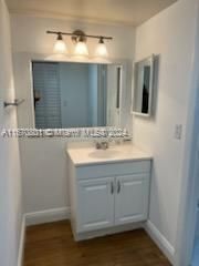 For Sale: $248,000 (1 beds, 1 baths, 741 Square Feet)