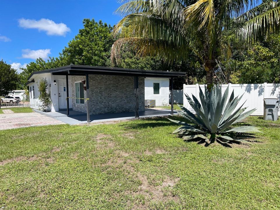 For Sale: $529,995 (3 beds, 2 baths, 1122 Square Feet)