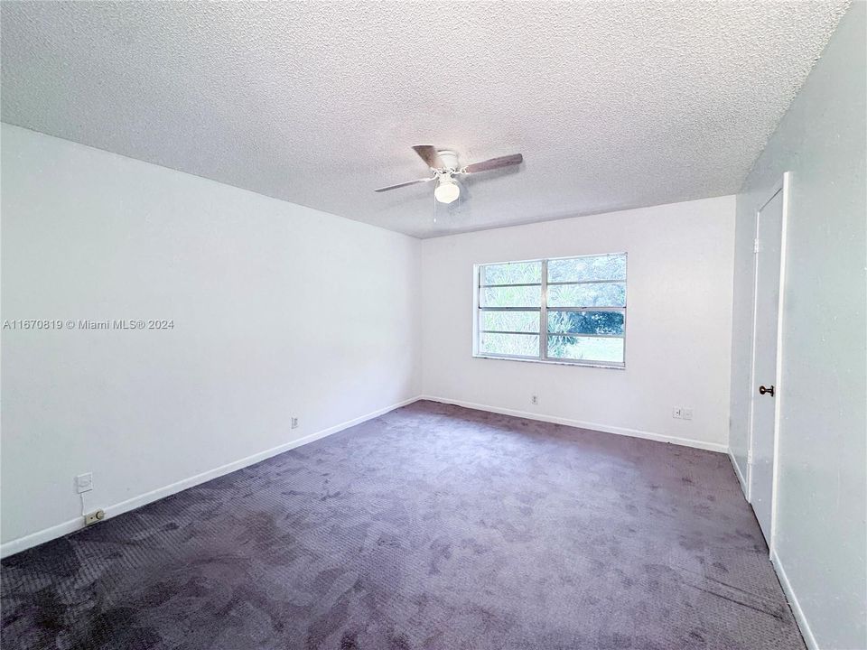 For Sale: $220,000 (2 beds, 1 baths, 1224 Square Feet)