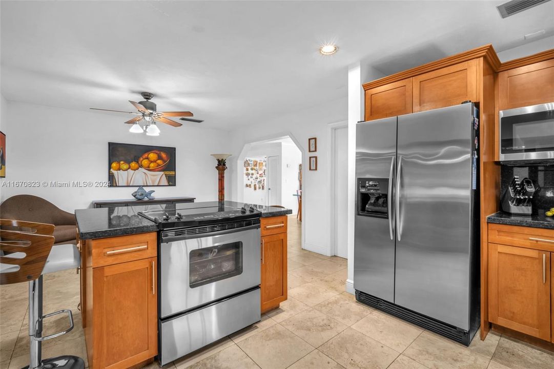 For Sale: $760,000 (4 beds, 2 baths, 2403 Square Feet)