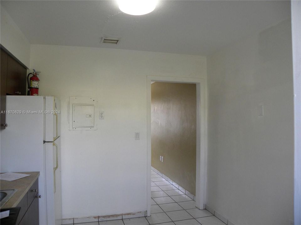 For Rent: $2,300 (2 beds, 1 baths, 0 Square Feet)