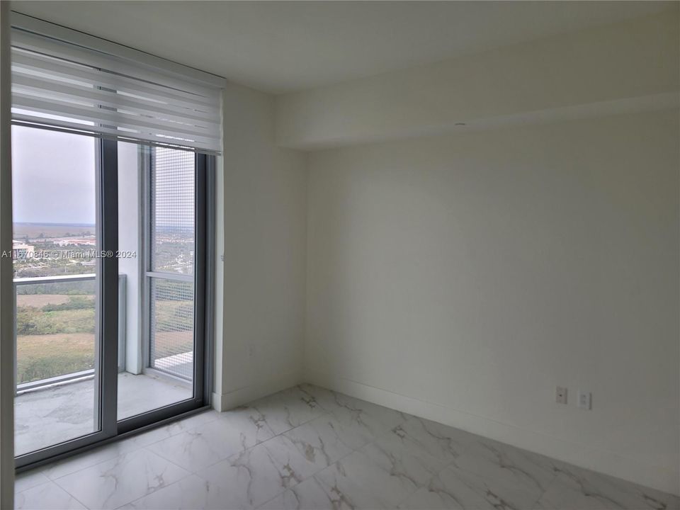 En Venta: $650,000 (2 camas, 2 baños, 990 Pies cuadrados)