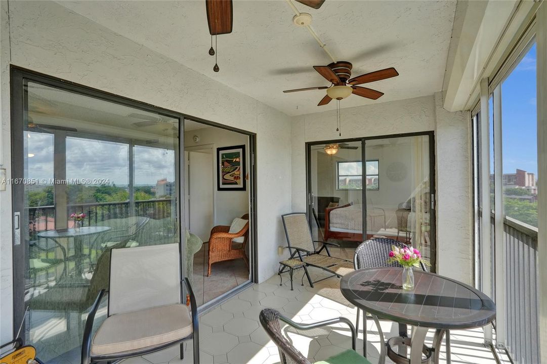 For Sale: $265,000 (2 beds, 2 baths, 1222 Square Feet)