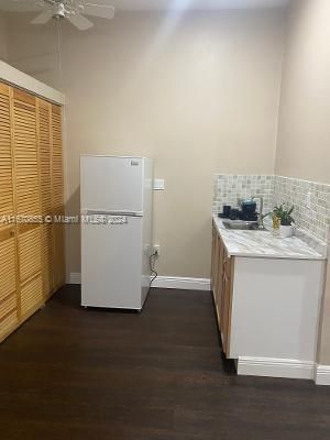 For Rent: $1,200 (1 beds, 1 baths, 1329 Square Feet)