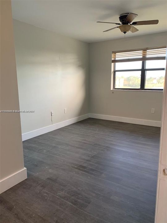 For Rent: $2,350 (2 beds, 2 baths, 896 Square Feet)